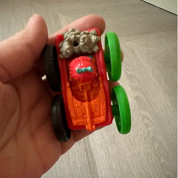 McDonald's 1990 Cute Fuzzy Animals Bugs Bunny Dual Racer Car Happy Meal Toy. - Picture 3 of 10